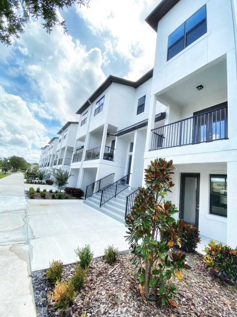 Live/Work Units Avalon Park Orlando East Orlando