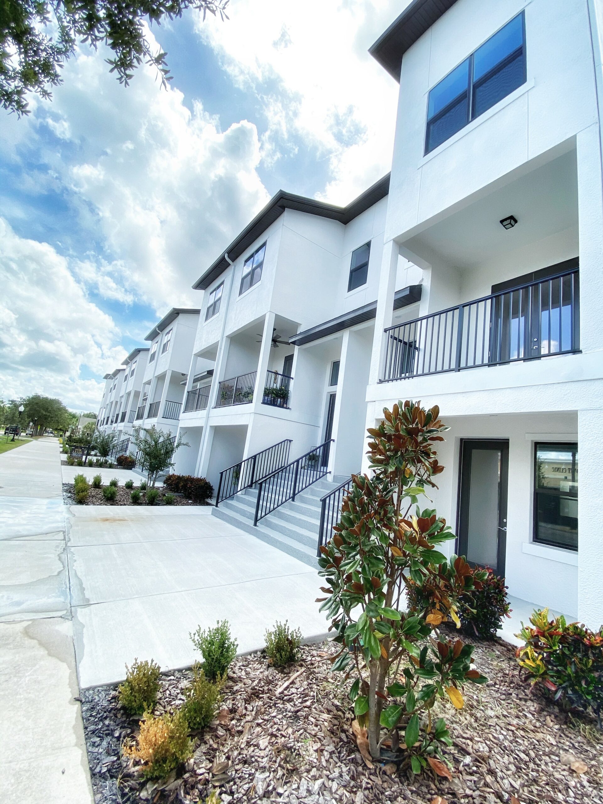 Live/Work Units Avalon Park Orlando East Orlando