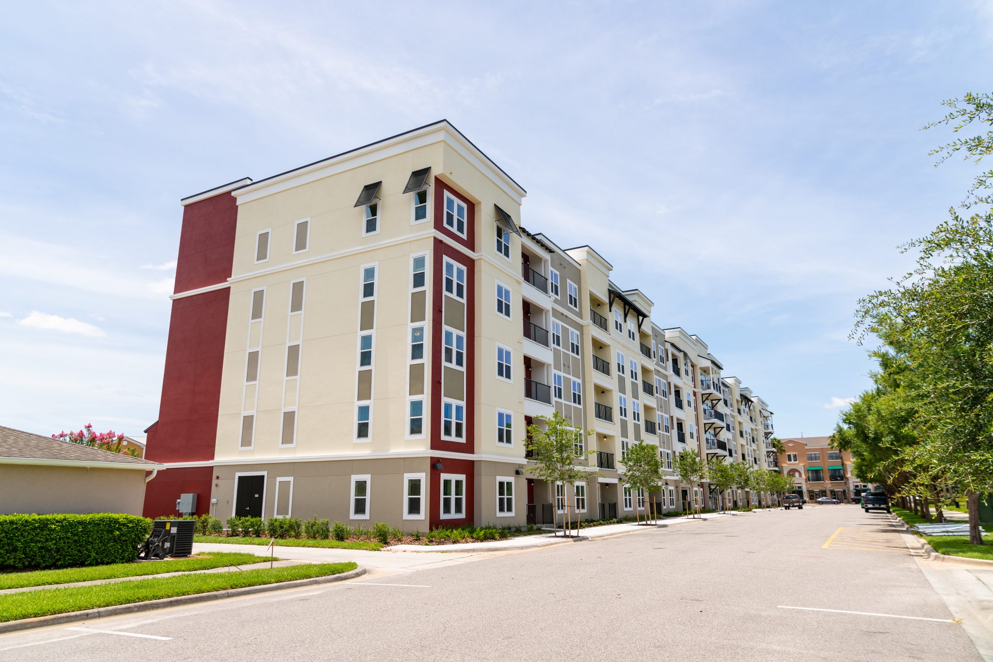 Apartments Near Avalon Park